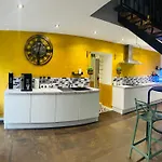 فيلة Bienvenue Chez Vic *