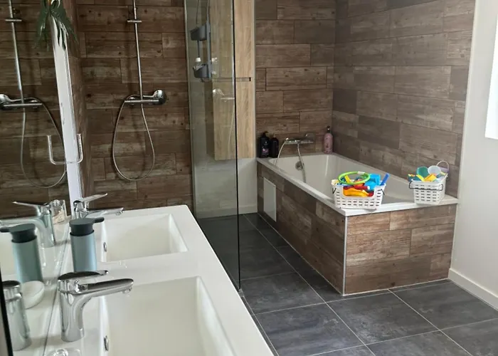 Bienvenue Chez Vic Villa *